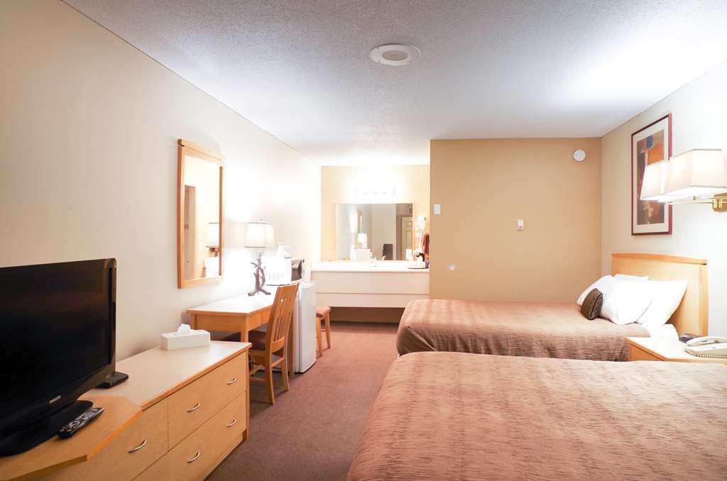 Canadas Best Value Inn And Suites Fernie Room photo